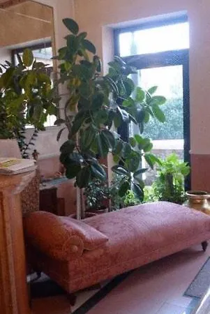 博尔盖蒂酒店 3*